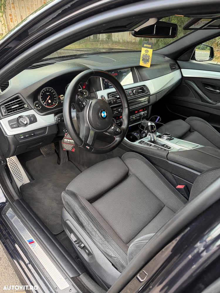 BMW Seria 5 530d xDrive - 10