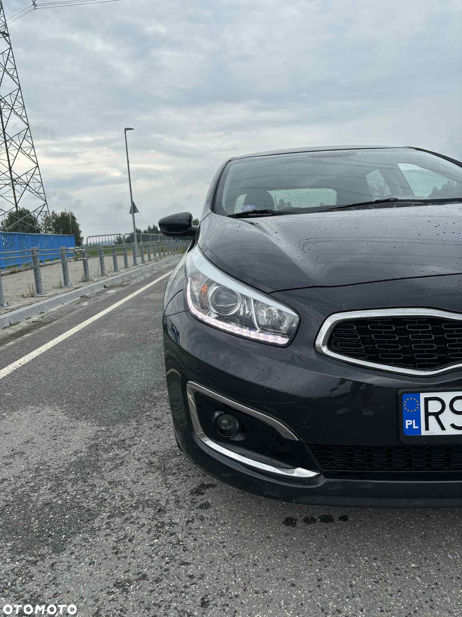Kia Ceed - 8