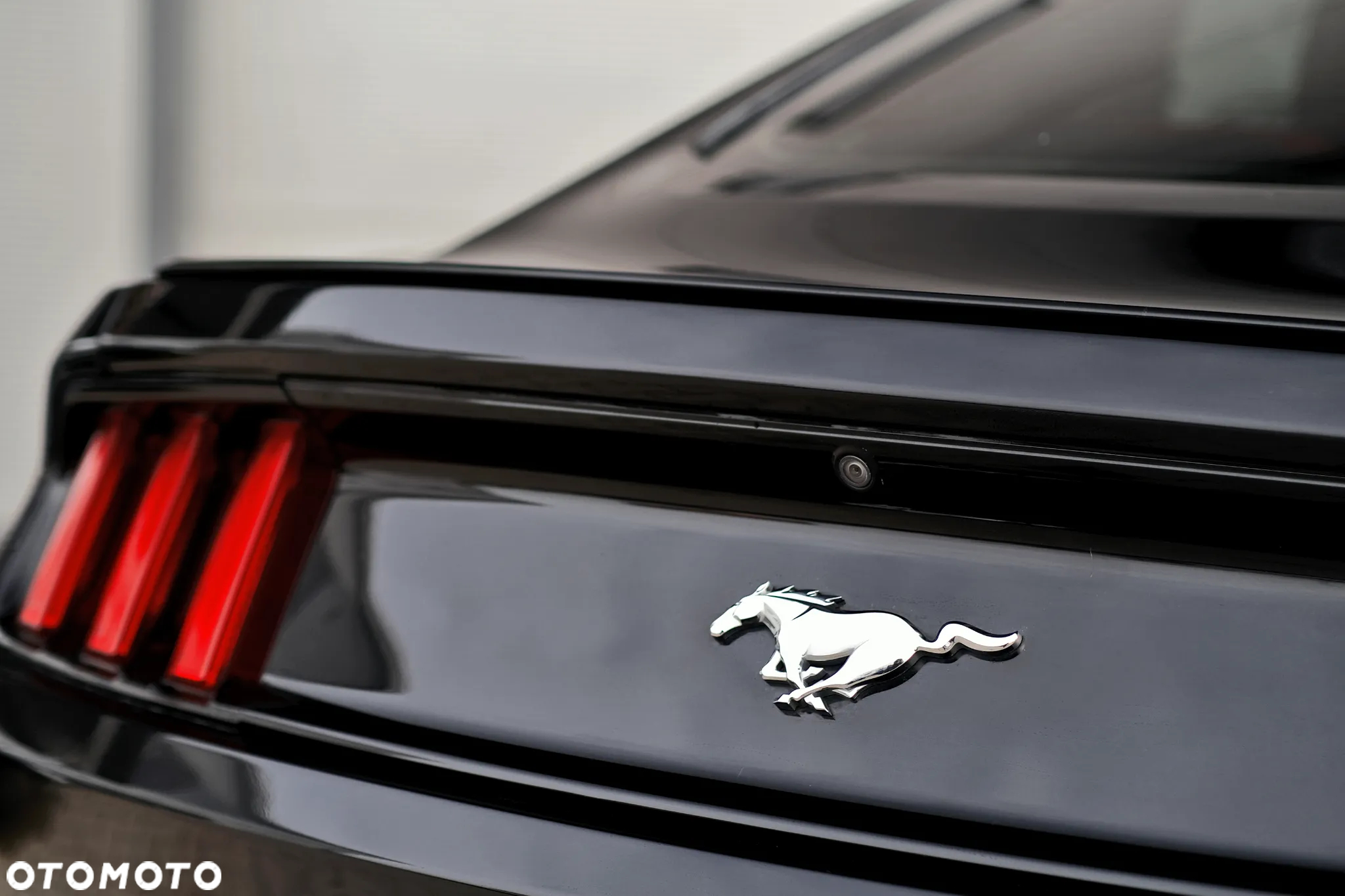 Ford Mustang 2.3 Eco Boost - 10