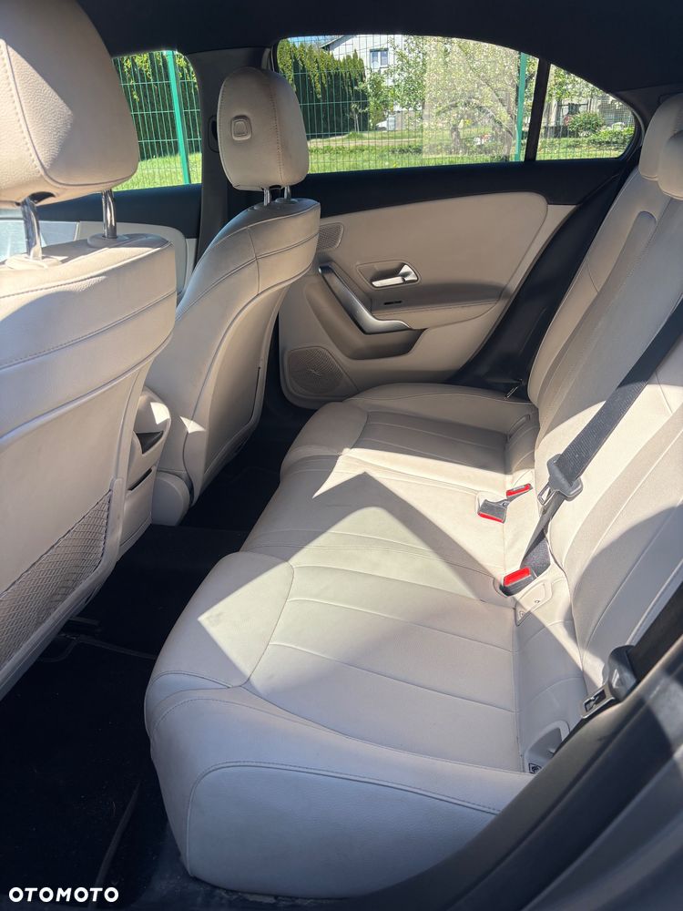Mercedes-Benz Klasa A 220 4-Matic Progressive 7G-DCT - 8