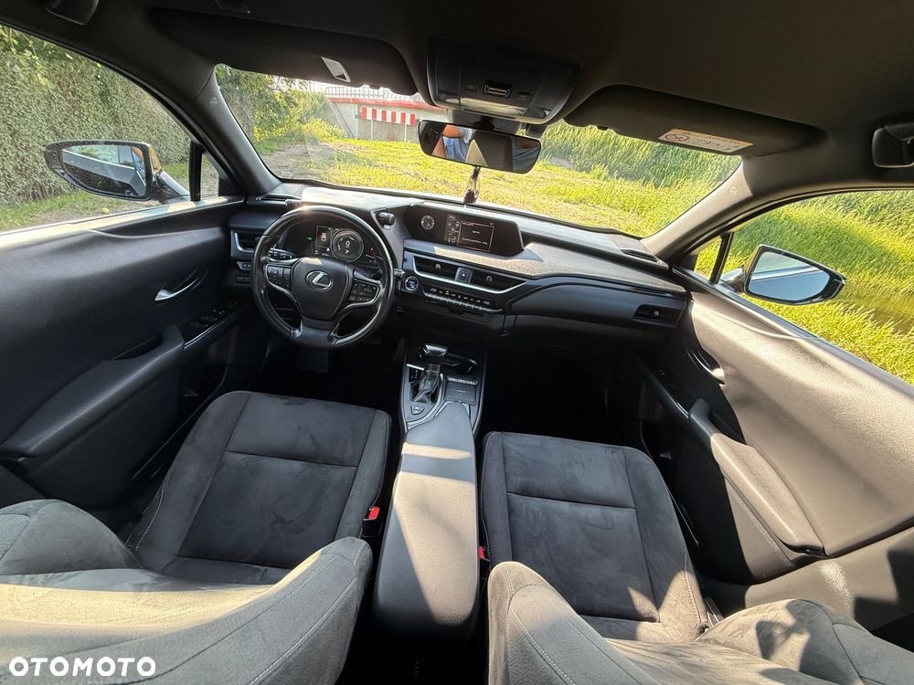 Lexus UX 250h Elegance 2WD - 16