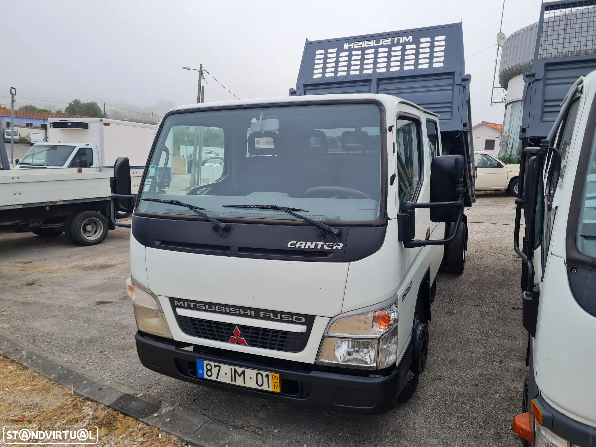 Mitsubishi Canter Fuso 3S13 Tribasculante Cabine Dupla - 2