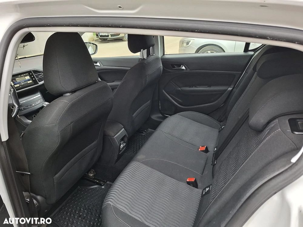 Peugeot 308 HDi FAP 92 Active - 10