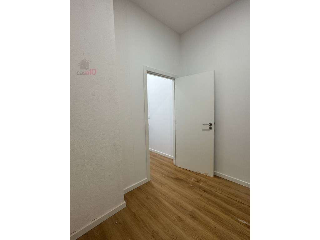 Espaço comercial para arrendar no centro de Alcochete - Grande imagem: 3/6