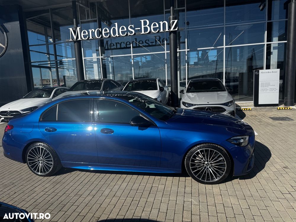 Mercedes-Benz C 300 4Matic 9G-TRONIC AMG Line - 12