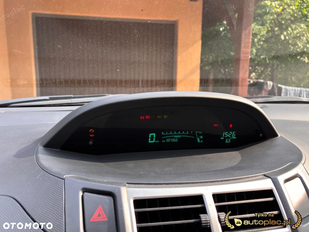 Toyota Yaris 1.33 Prestige - 10