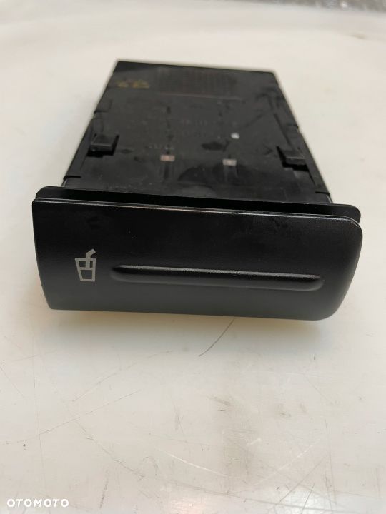 UCHWYT NA KUBEK SEAT LEON I TOLEDO II 1M1862531D - 1