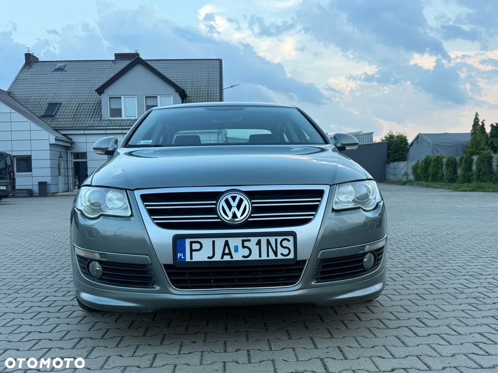 Volkswagen Passat 2.0 TDI Comfortline - 1