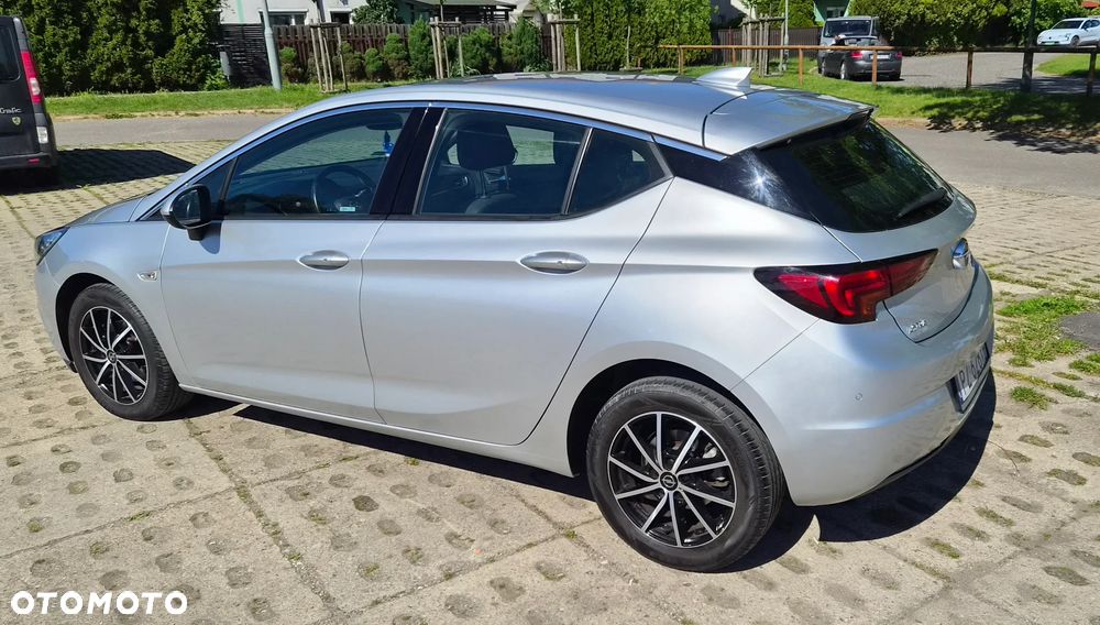Opel Astra 1.4 T Elite S&S - 24