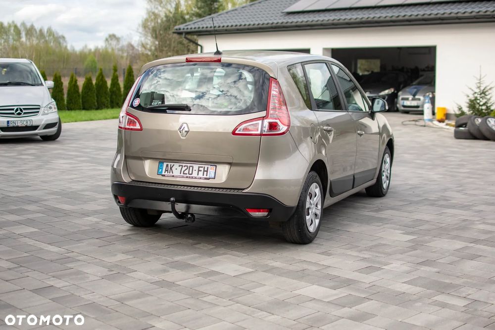 Renault Scenic - 16