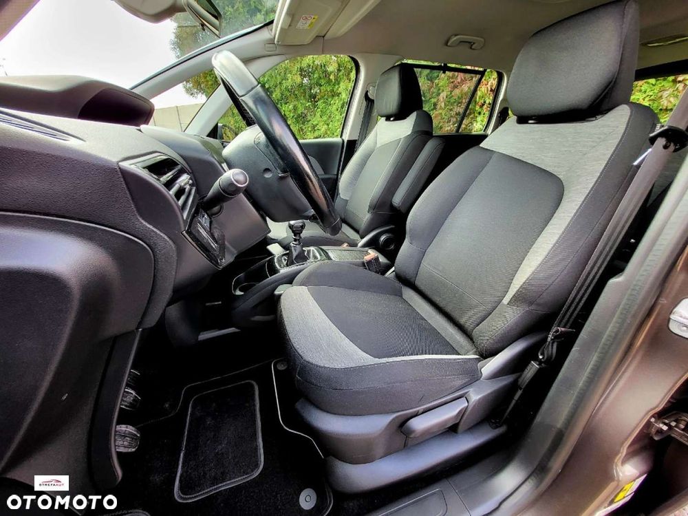 Citroën C4 Grand Picasso - 26