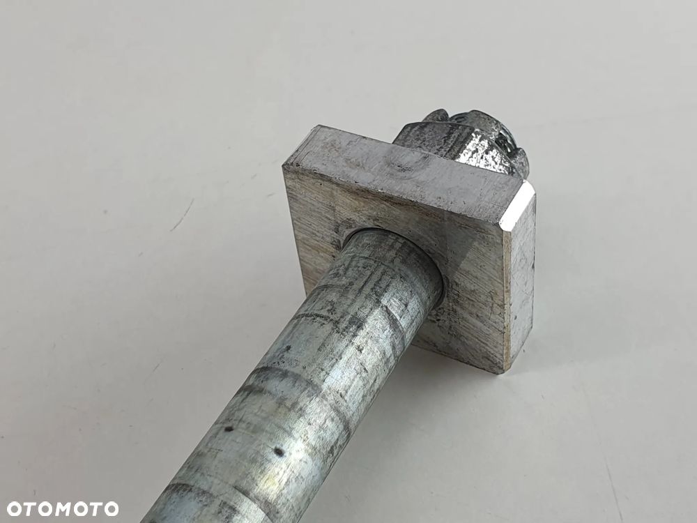 KAWASAKI VERSYS 650 07-09 OŚKA OŚ TYŁ - 9