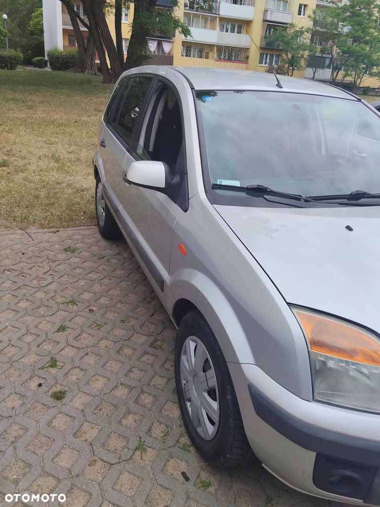 Ford Fusion - 5