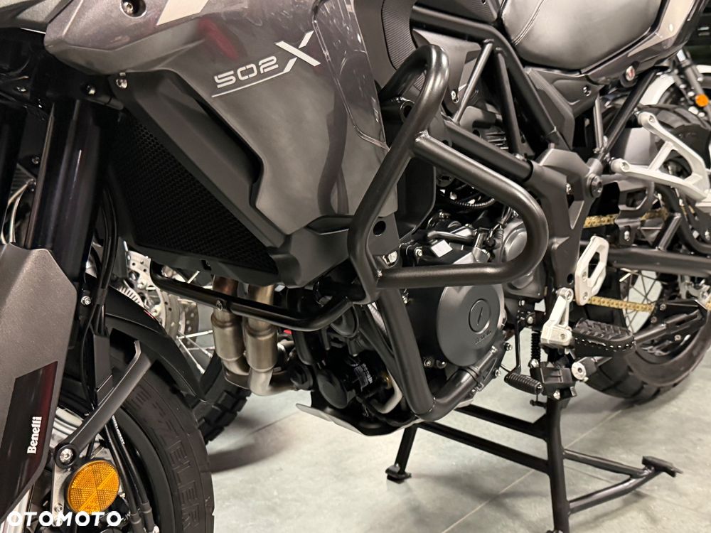 Benelli TRK 502X - 38