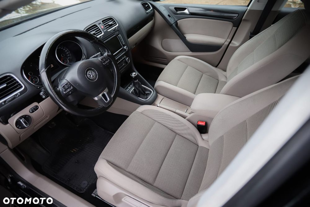 Volkswagen Golf 2.0 TDI Highline - 15