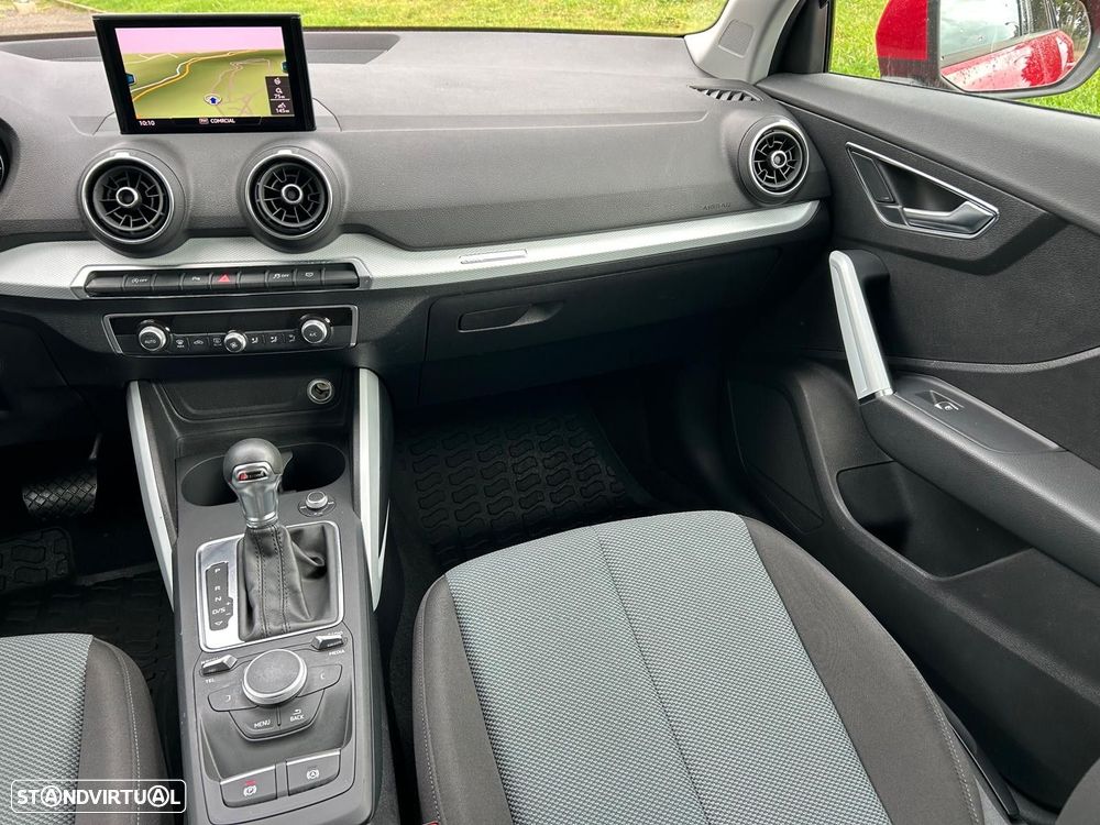 Audi Q2 30 TFSI Design S tronic - 20