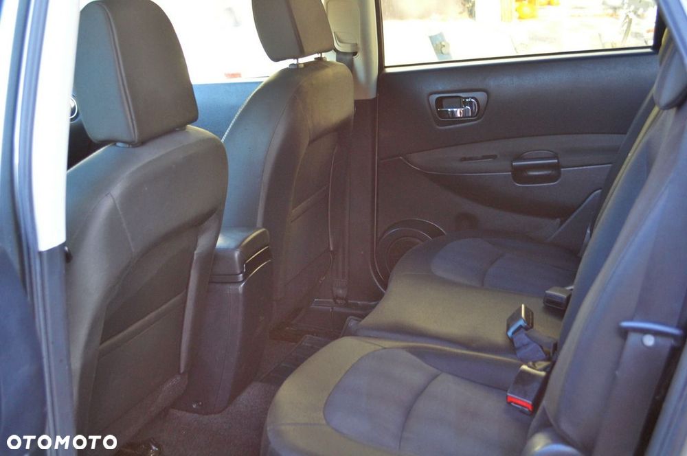 Nissan Qashqai+2 - 11