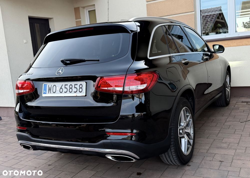 Mercedes-Benz GLC - 27