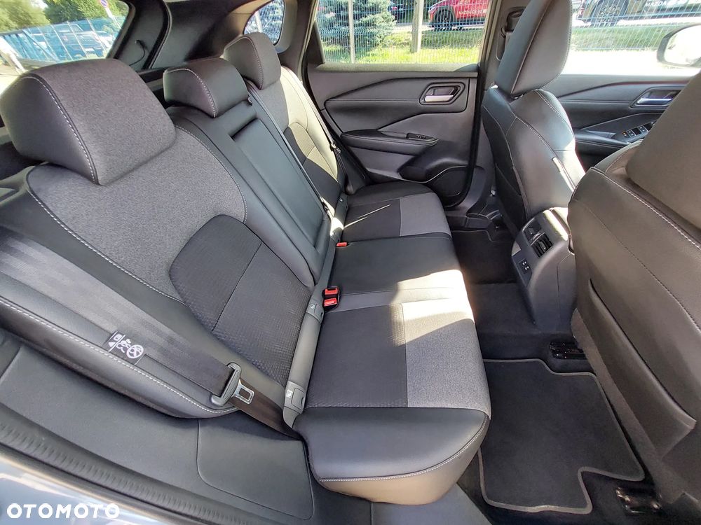 Nissan Qashqai 1.3 DIG-T mHEV N-Connecta Xtronic - 15