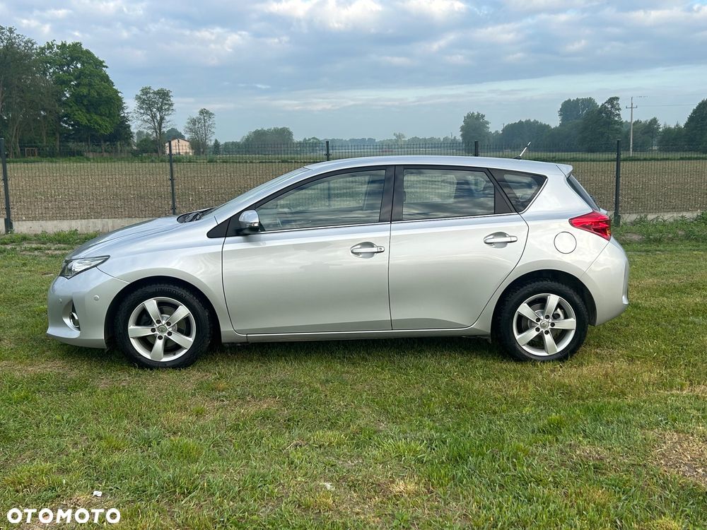 Toyota Auris 1.6 Executive - 8