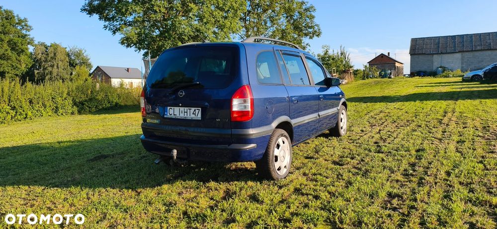 Opel Zafira 1.6 Executive - 3