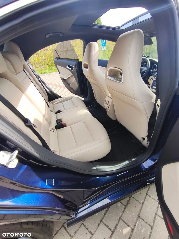 Mercedes-Benz CLA 250 Sport 7G-DCT - 21