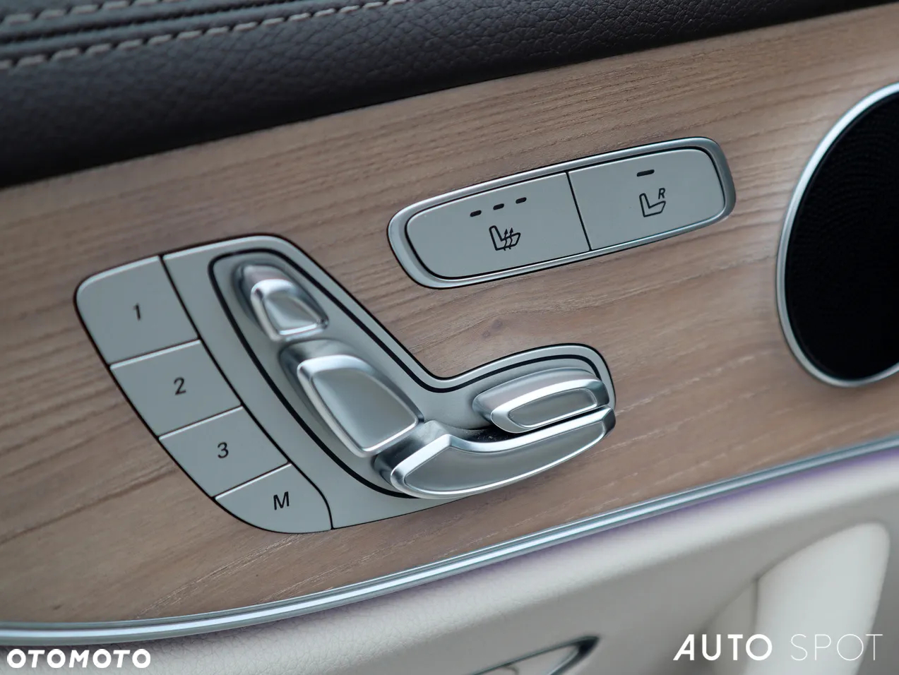 Mercedes-Benz Klasa E 220 d Coupe 9G-TRONIC - 15