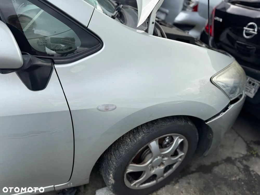 Drzwi przednie gołe Toyota Auris 2007r. poj. 2.0 D4D - 12