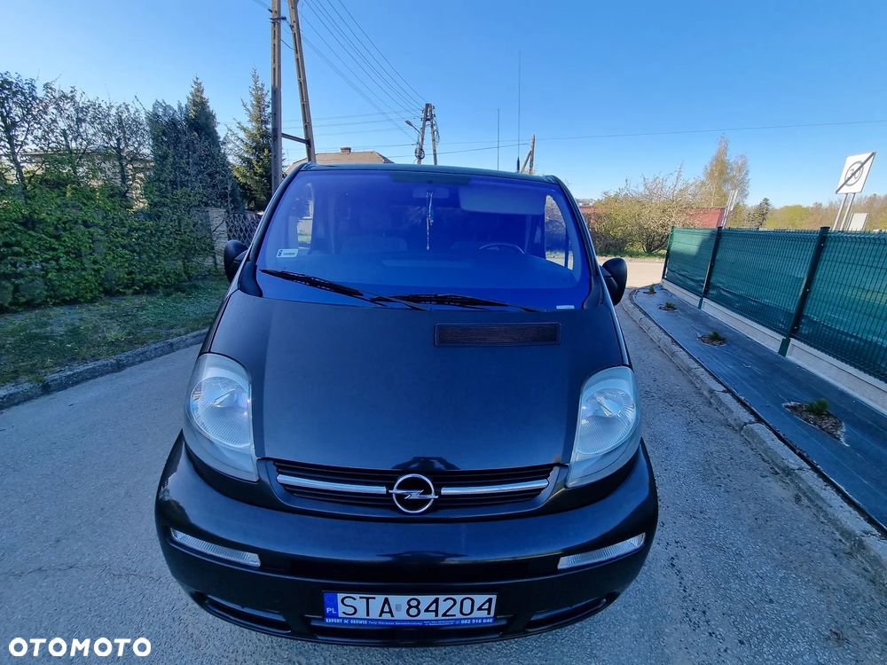 Opel Vivaro Tour - 12