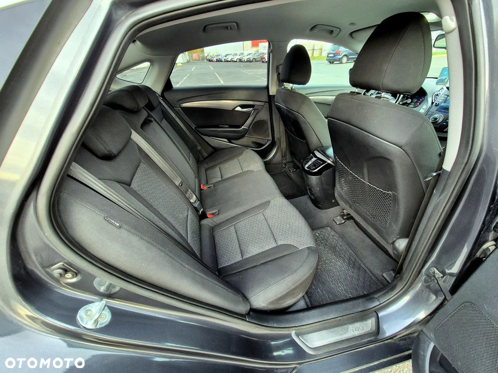 Hyundai i40 1.7 CRDi Comfort + - 26