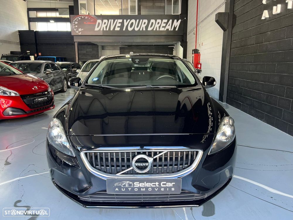 Volvo V40 2.0 D3 Momentum - 5