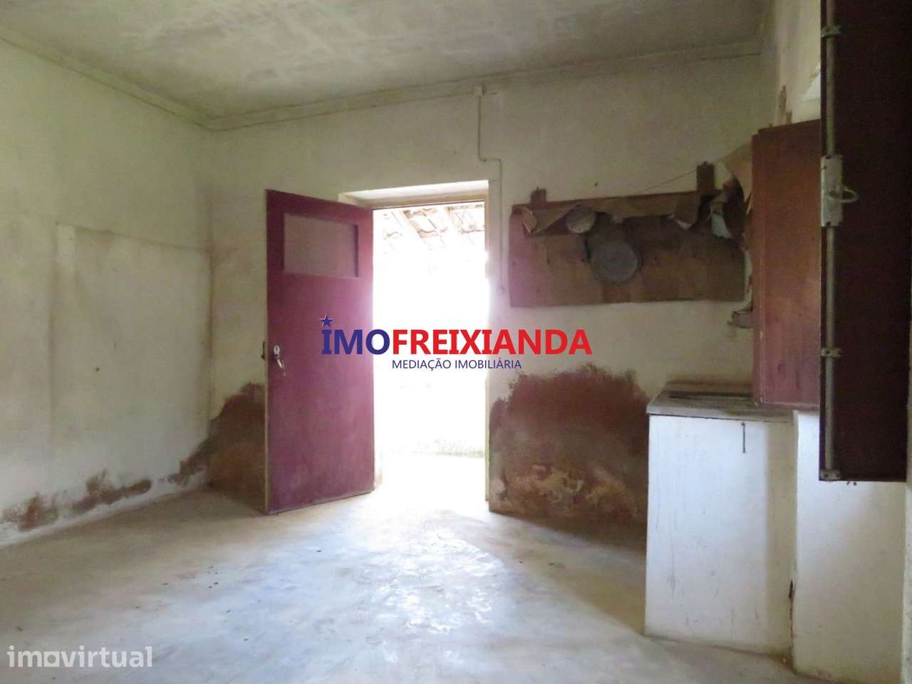 Moradia T2 - Valbom - Grande imagem: 3/18