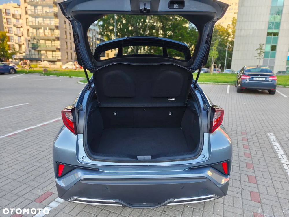 Toyota C-HR - 10