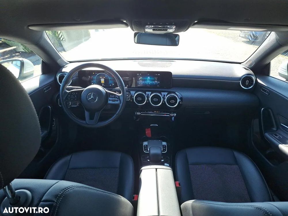 Mercedes-Benz CLA 200 4MATIC Coupe - 11