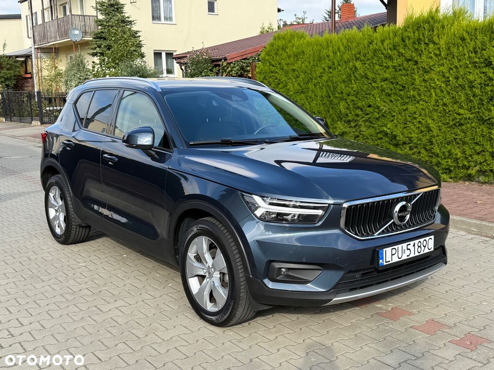 Volvo XC 40 T3 Momentum Pro - 4