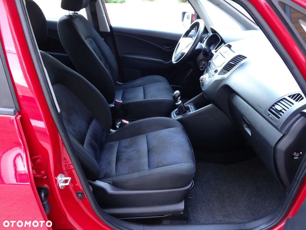 Hyundai ix20 1.4 UEFA EURO 2012 Edition - 25