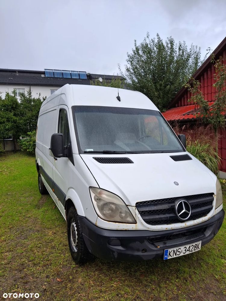 Mercedes-Benz Sprinter - 1