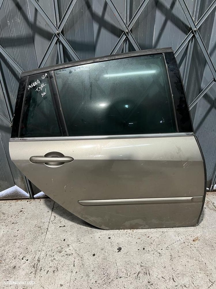 Porta traseira direita Renault laguna 3 ano 2012 - 1