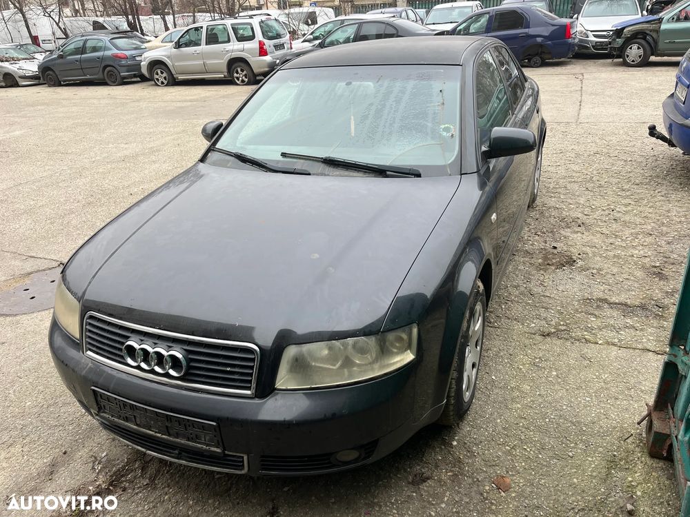 Dezmembrez Audi A4 B6 negru 2002 1,9 TDI berlina - 5