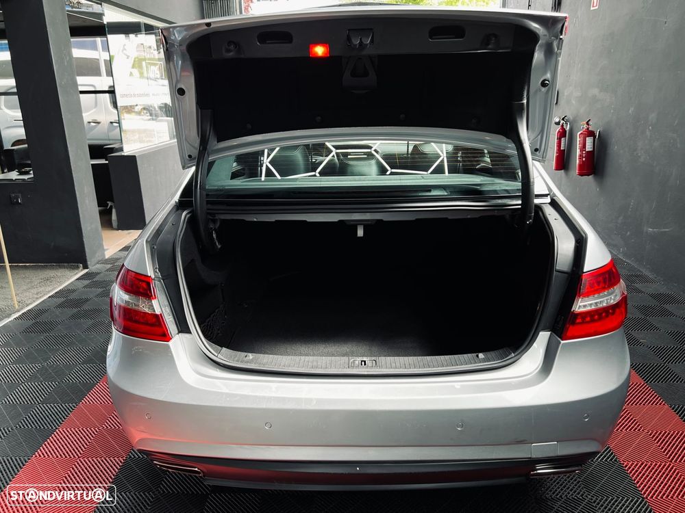 Mercedes-Benz E 250 CDi Avantgarde BlueEfficiency Auto. - 33