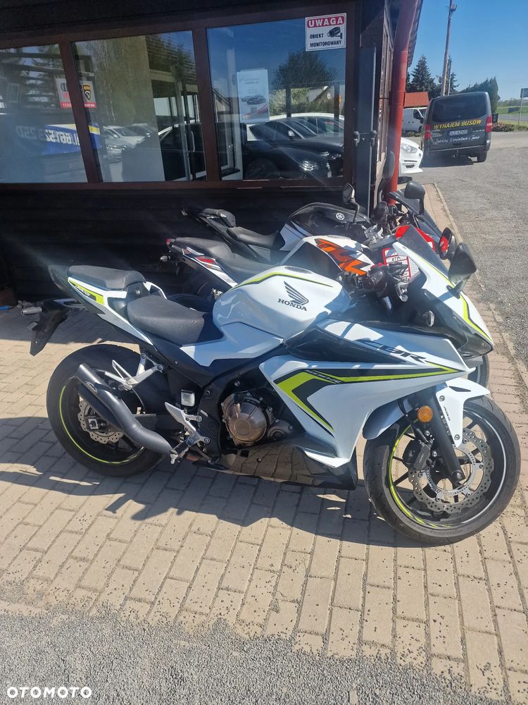 Honda CBR - 1