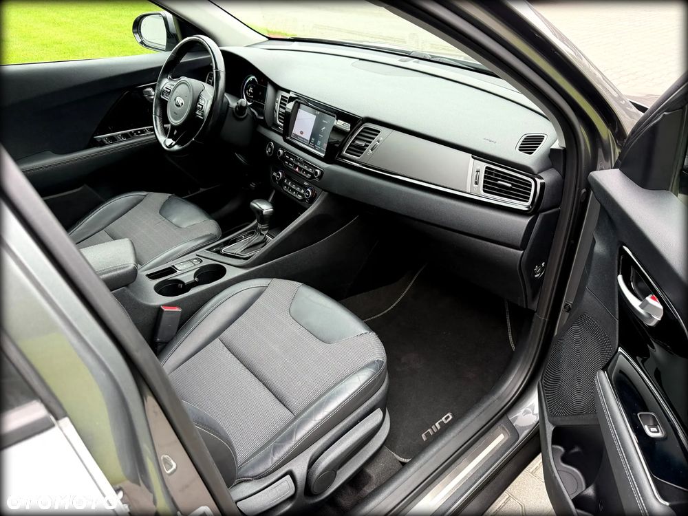 Kia Niro 1.6 GDI 2WD Edition 7 - 28