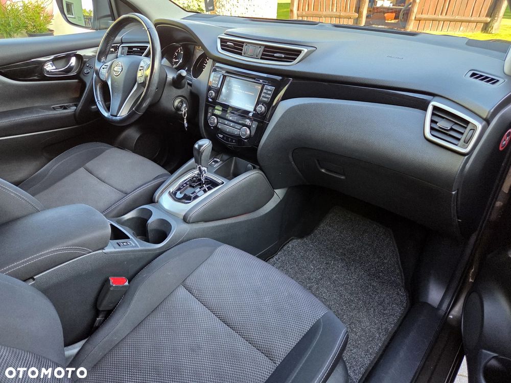 Nissan Qashqai 1.2 DIG-T Xtronic N-Connecta - 25