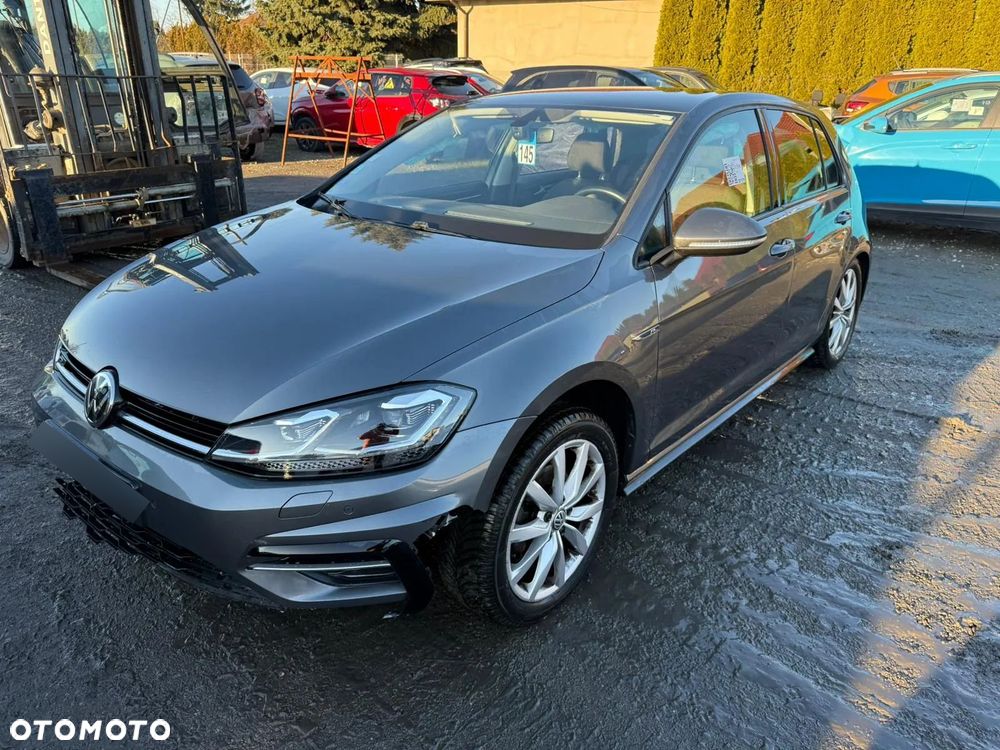 Volkswagen Golf 1.5 eTSI OPF DSG R-Line - 1