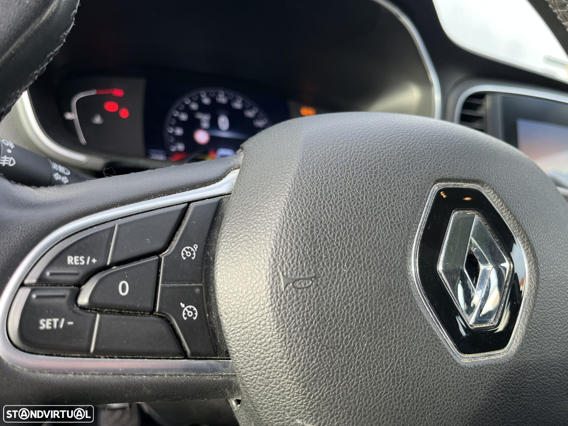 Renault Mégane 1.5 Blue dCi Intens - 8