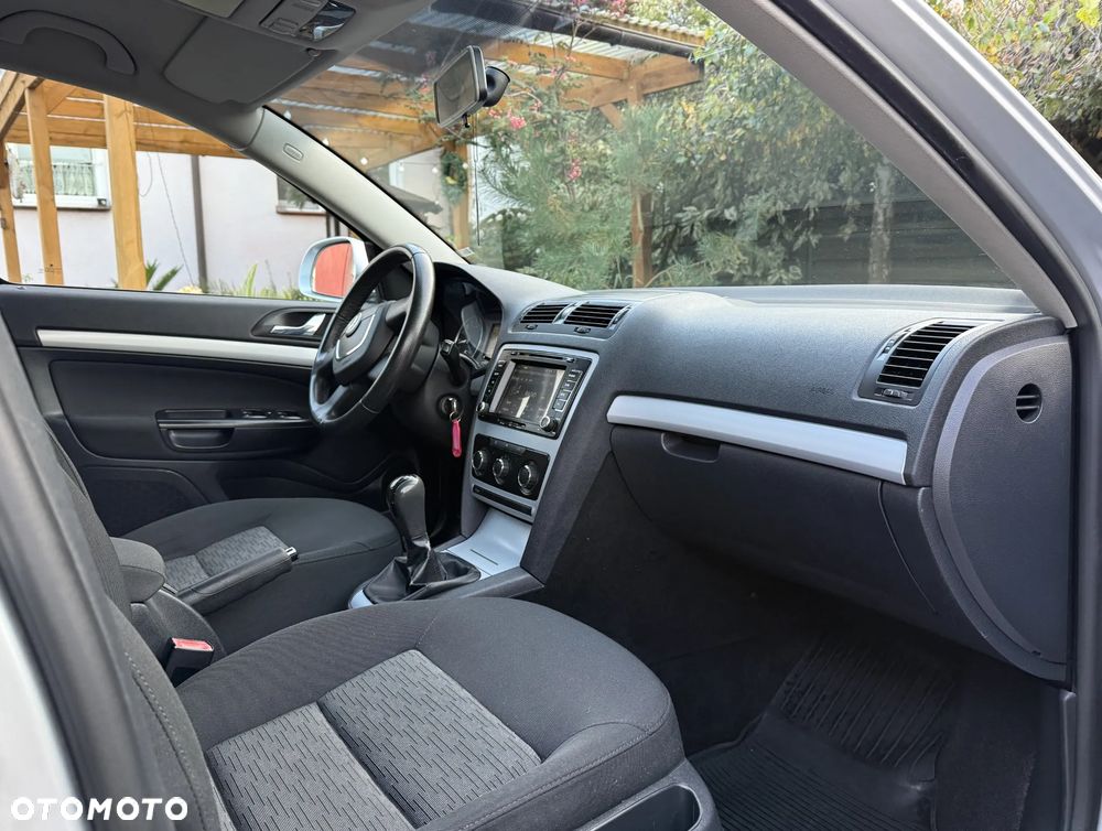 Skoda Octavia 1.6 TDI Ambiente - 24