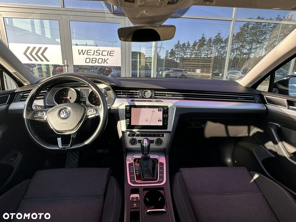 Volkswagen Passat Variant 2.0 TDI SCR DSG - 9