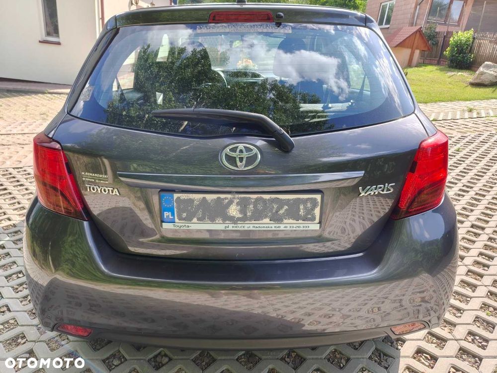 Toyota Yaris - 7