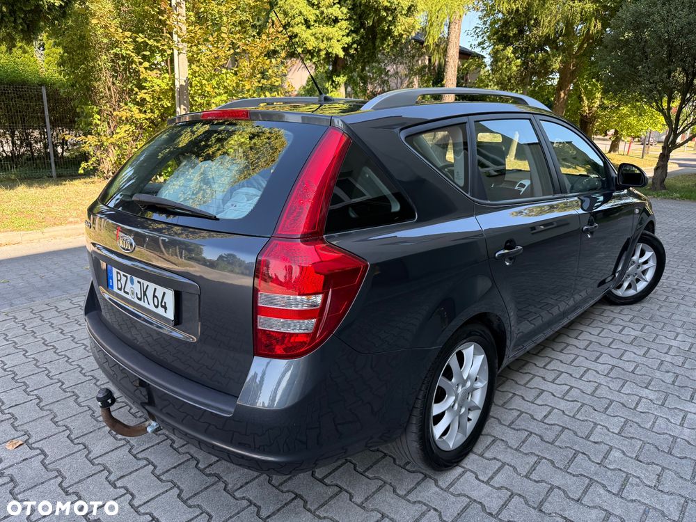 Kia Ceed 2.0 CVVT EX - 18