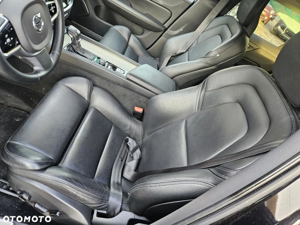 Volvo V60 D4 Inscription - 25